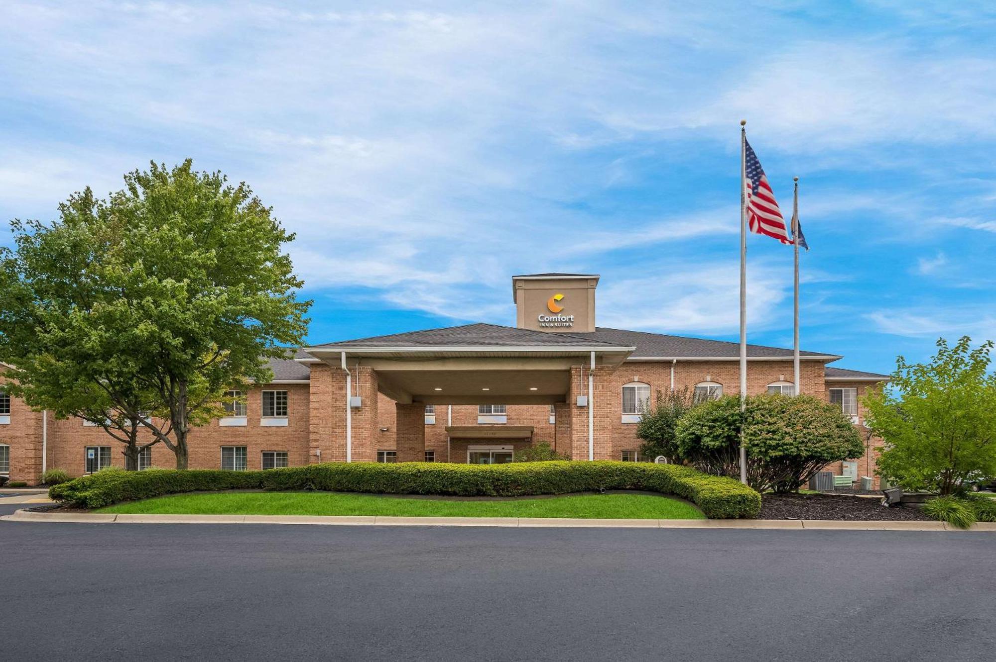 Comfort Inn & Suites Fenton Exterior foto