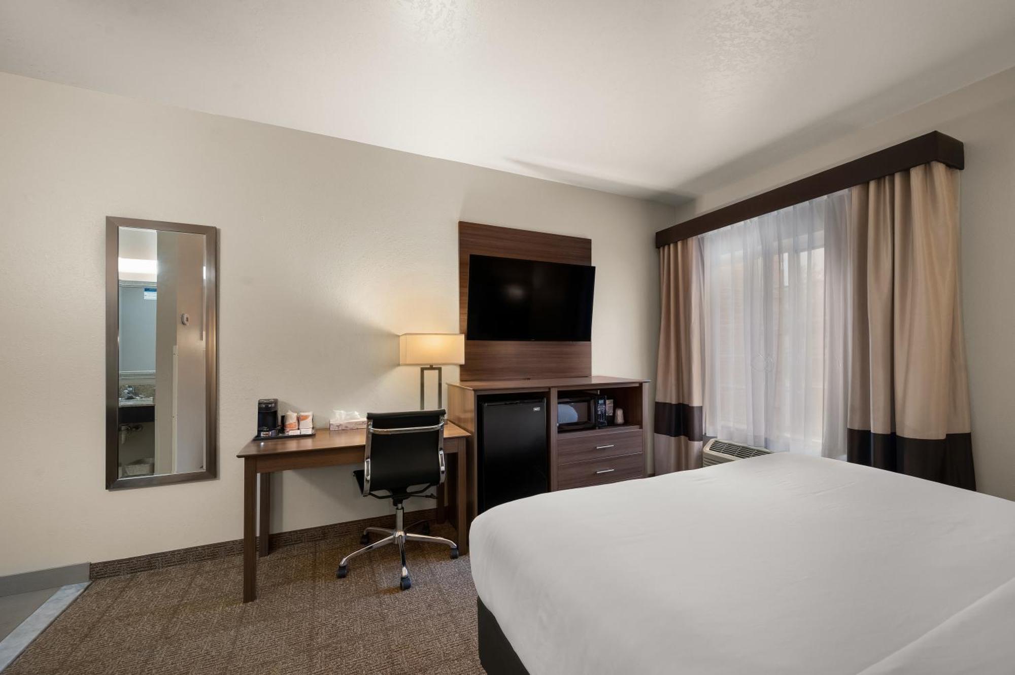 Comfort Inn & Suites Fenton Exterior foto